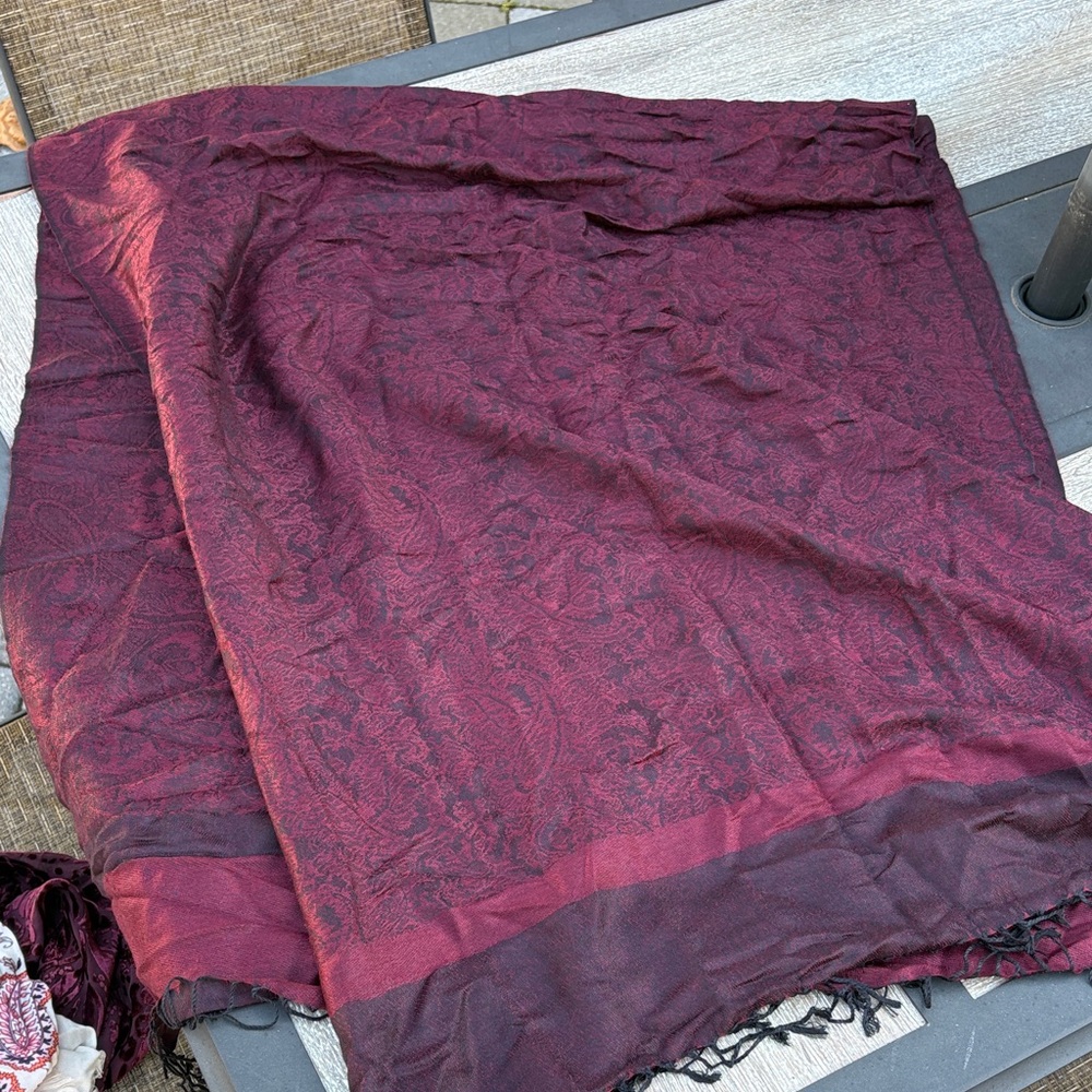 Pashmina Deep Red Paisley Scarf